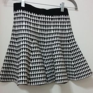 Forever 21, Black & White Skirt, Junior size S